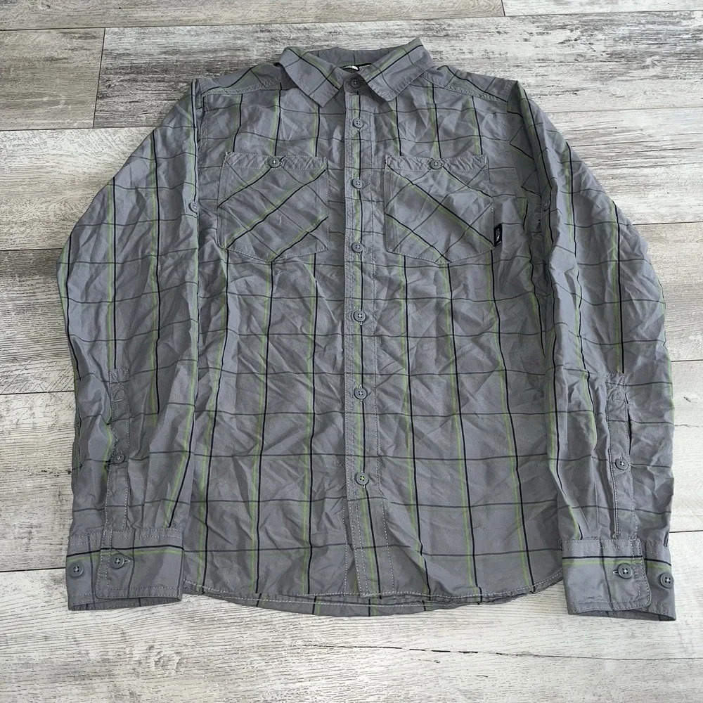 The North Face Shirt Mens Gray Plaid Long Sleeve Hiking Outdoor Nylon Small